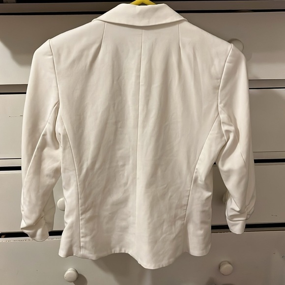 White (cream) blazer - Picture 6 of 11